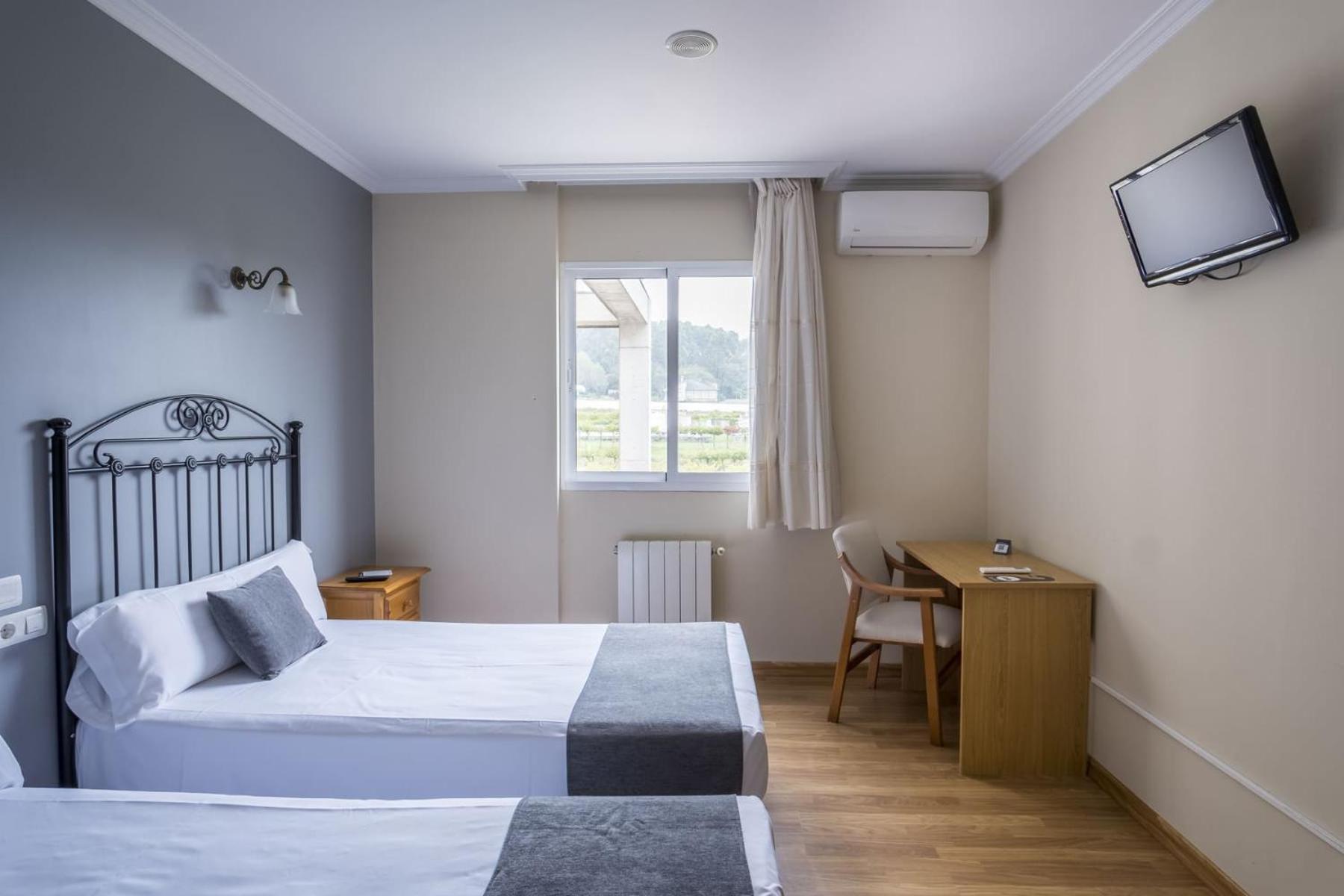 Alda Alpina Hotel บียานูเอบา เด อาโรซา ภายนอก รูปภาพ