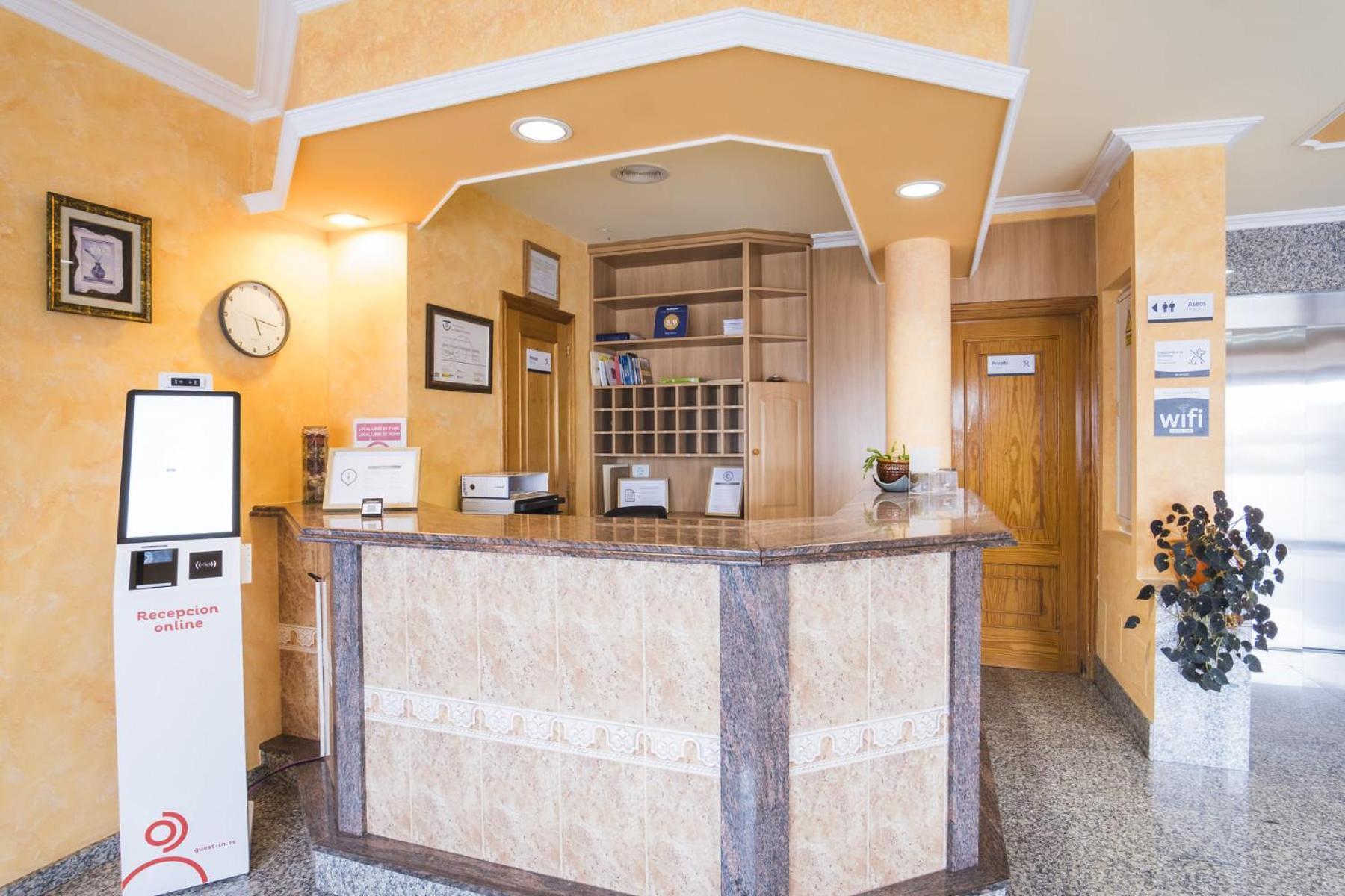 Alda Alpina Hotel บียานูเอบา เด อาโรซา ภายนอก รูปภาพ