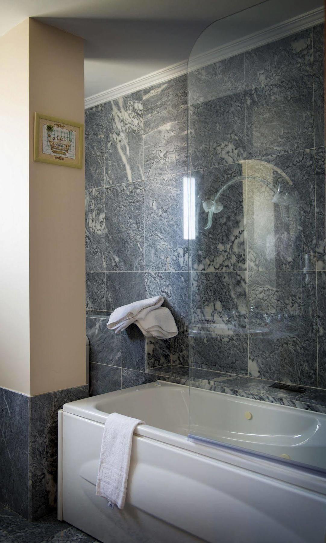Alda Alpina Hotel บียานูเอบา เด อาโรซา ภายนอก รูปภาพ